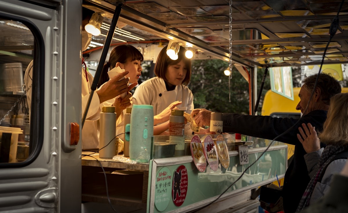 キッチンカーでの販売イメージ